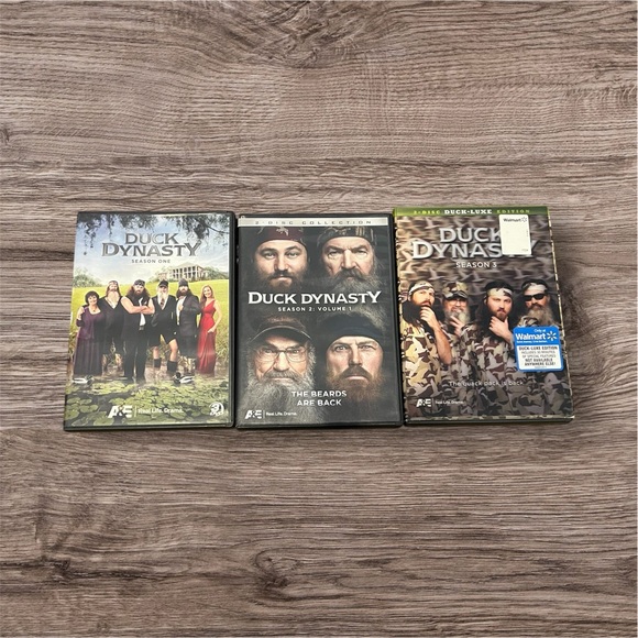 Other - Duck Dynasty Seasons 1, Season 2‎ Volume 1, and Season 3 DVD Bundle